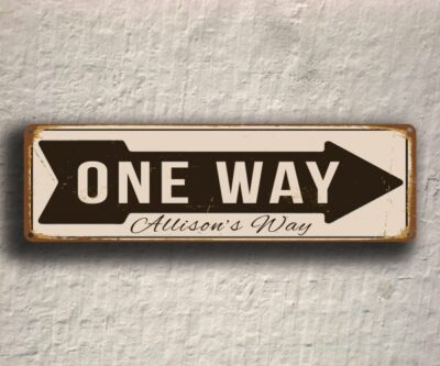 vintage-style-one-way-sign