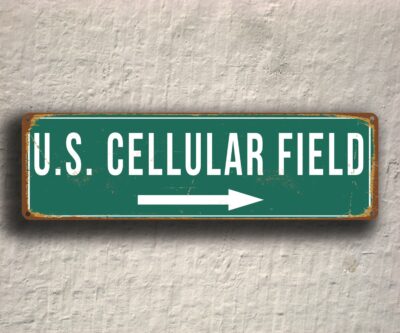 vintage-style-us-cellular-field-sign