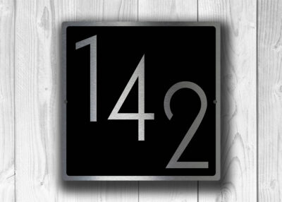 modern-numbers-sign-4